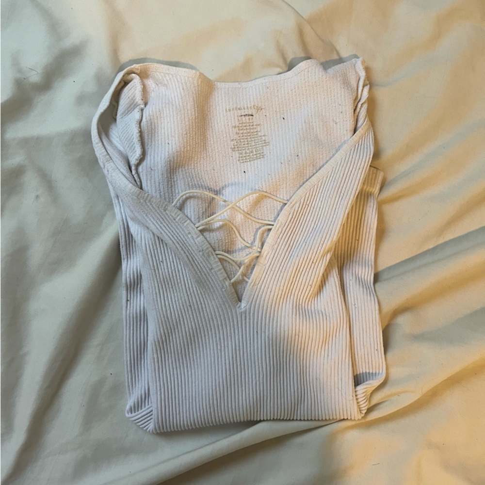 long sleeve cross V neck
